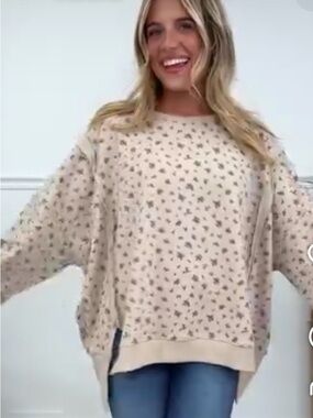 Women's Cream Floral Crewneck Sweater